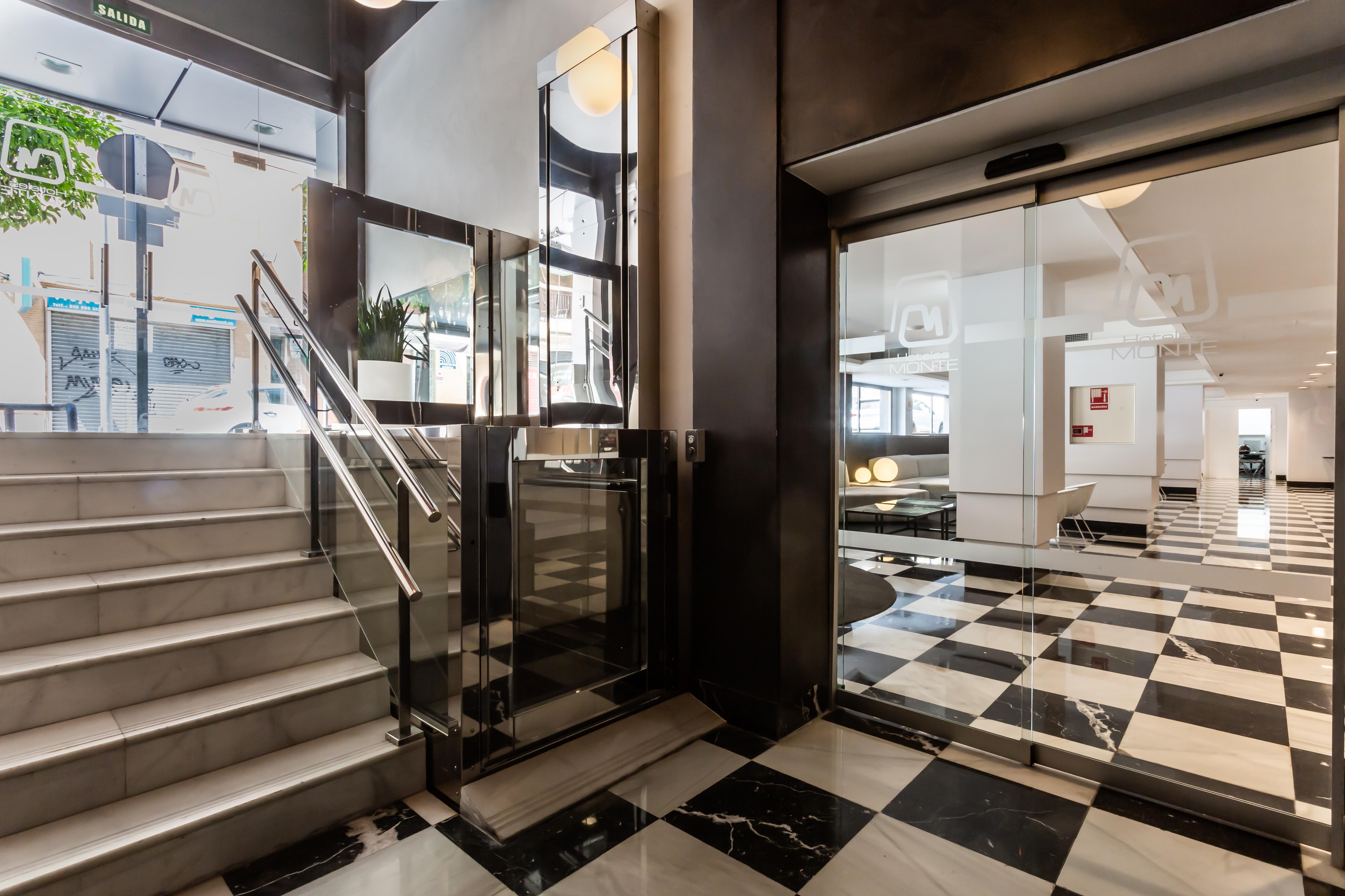 Monte Carmelo Hotel Sevilla Eksteriør billede
